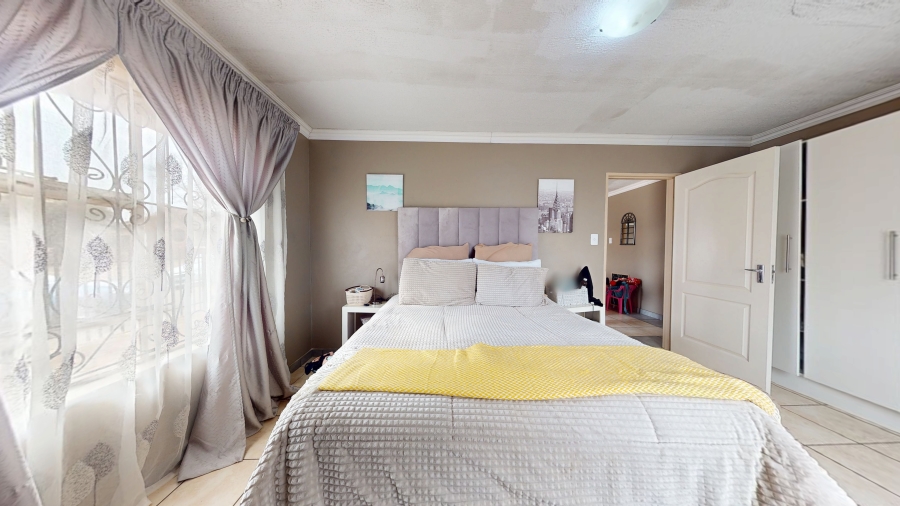 3 Bedroom Property for Sale in Promosa North West